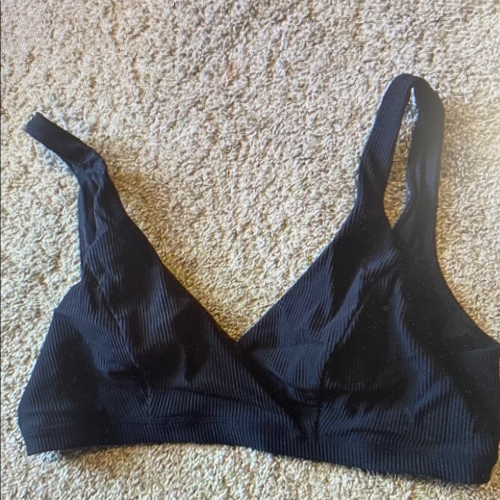 Lululemon Black Ribbed Swim Top